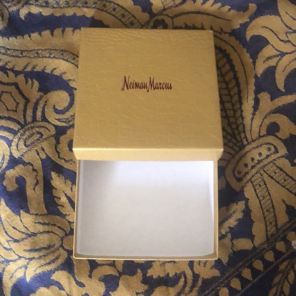 Neiman Marcus Small Gold Gift Box / In Good Cond. / Storage / Gift Giving & More - Picture 2 of 2